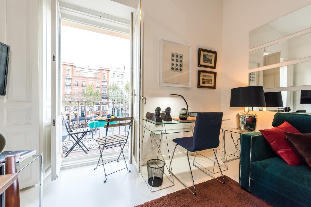 Plaza Santa Ana Apartment Madrid Exterior photo